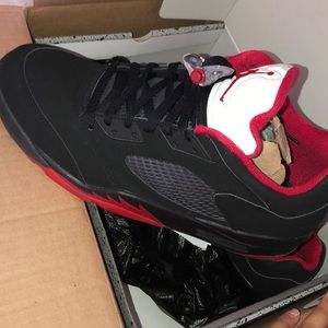 Jordan low top